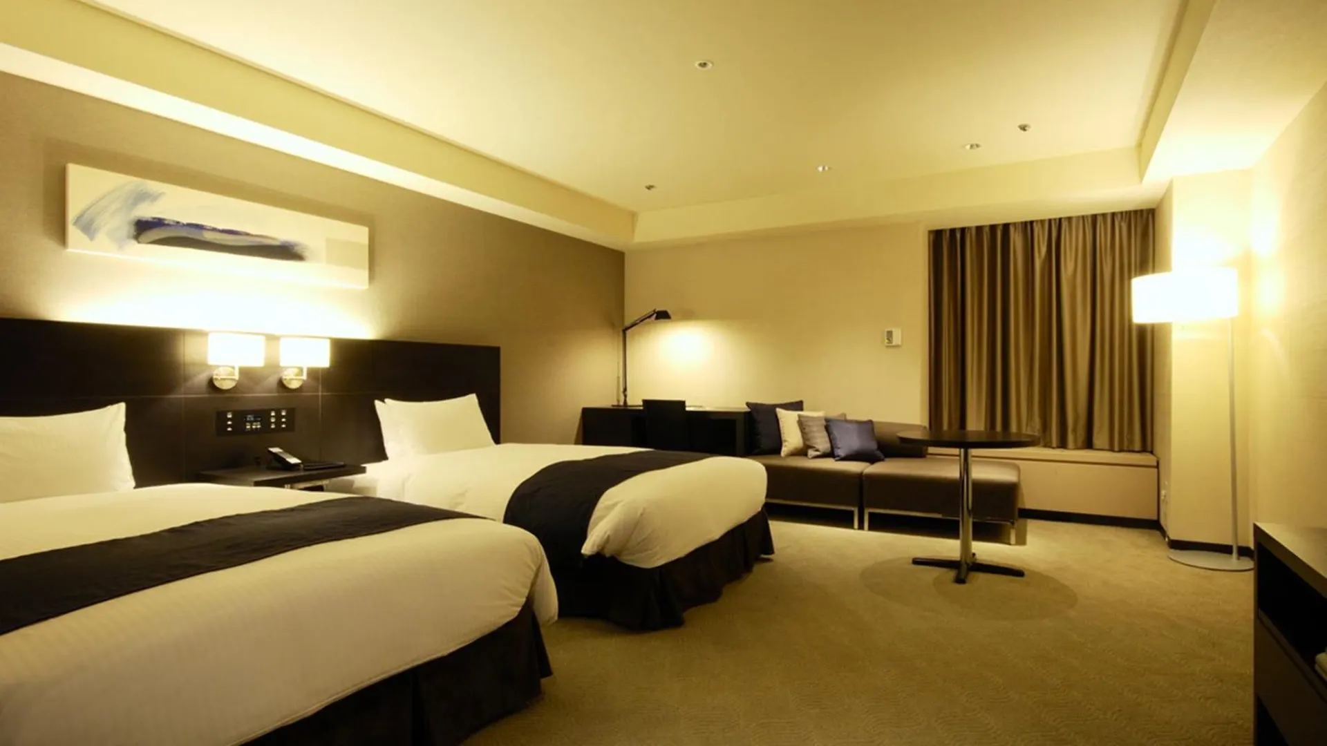 Sapporo Grand Hotel 5*,